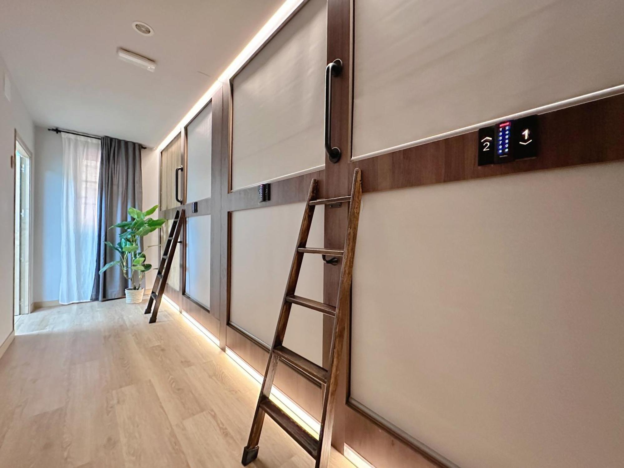 ולנסיה The Pod Suite Hostel Blasco מראה חיצוני תמונה