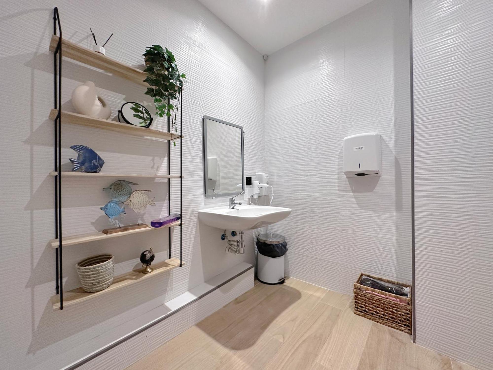 ולנסיה The Pod Suite Hostel Blasco מראה חיצוני תמונה